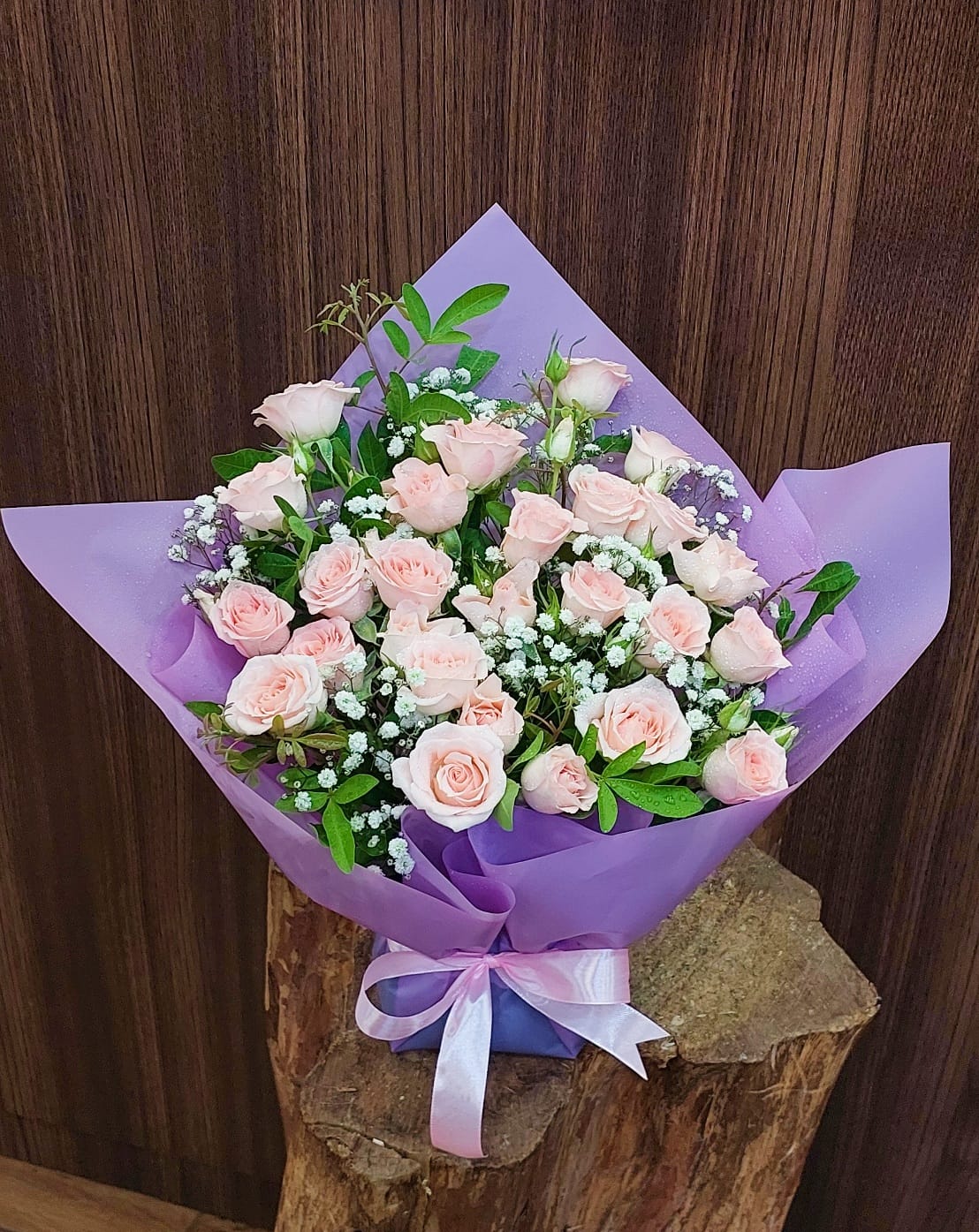 Pink flowers bouquet