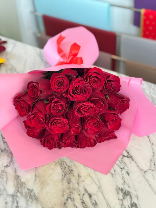 Red roses bouquet 20 pic