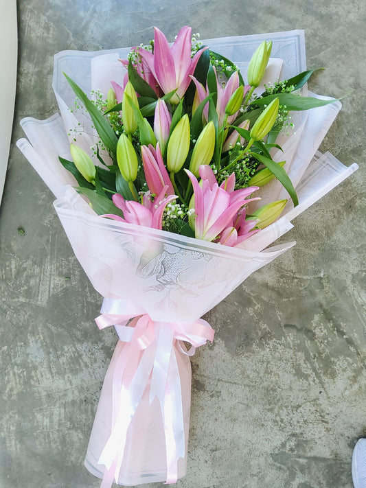 Pink lilies bouquet