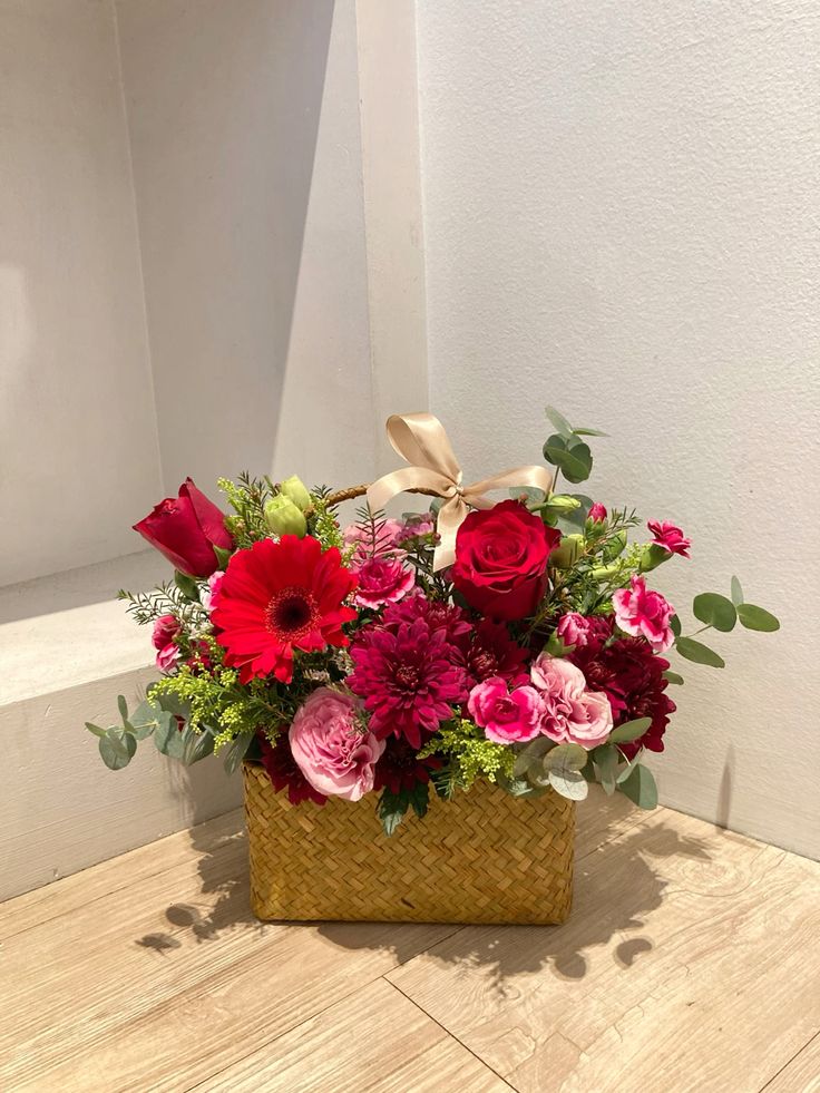 Elegant basket arrangement