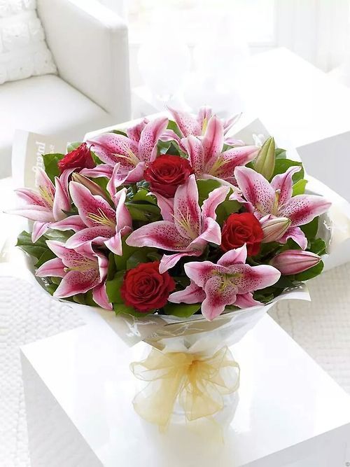 Lilies bouquet