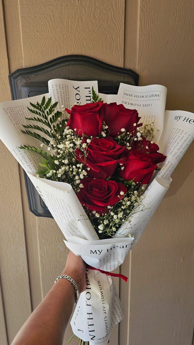 Red rose with gypso